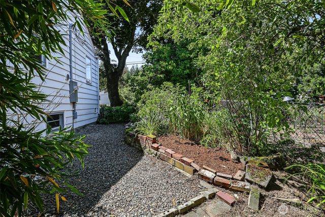 8552 31st Avenue NW, Seattle, WA 98117