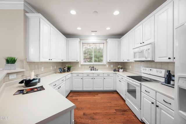 210 Lone Star Way, Cary, NC 27519