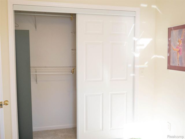 9229 Oakland Drive, Portage, MI 49024