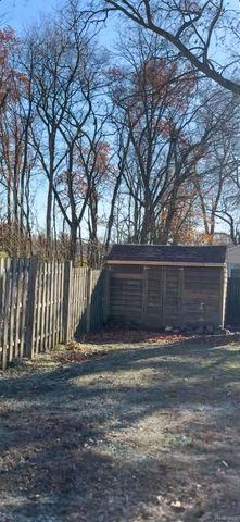 9229 Oakland Drive, Portage, MI 49024