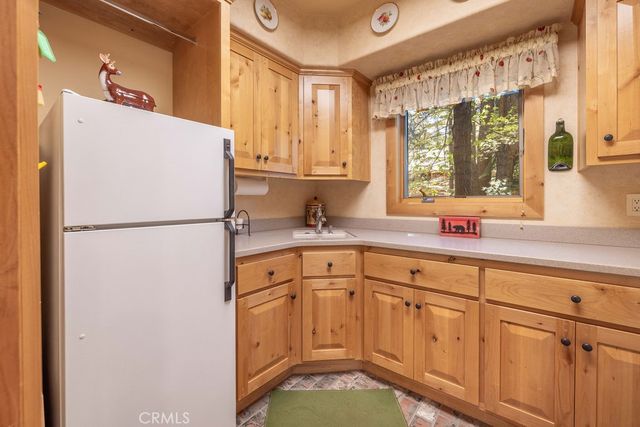 41470 Stonebridge Road, Big Bear Lake, CA 92315