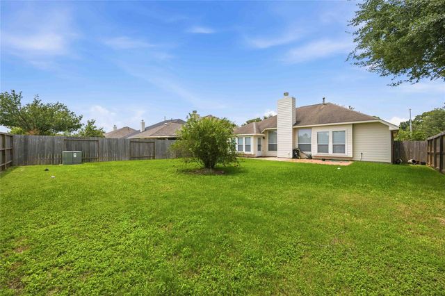 12807 Canyon Echo Drive, Houston, TX 77065