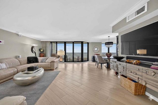 1500 S Ocean Boulevard 205, Boca Raton, FL 33432