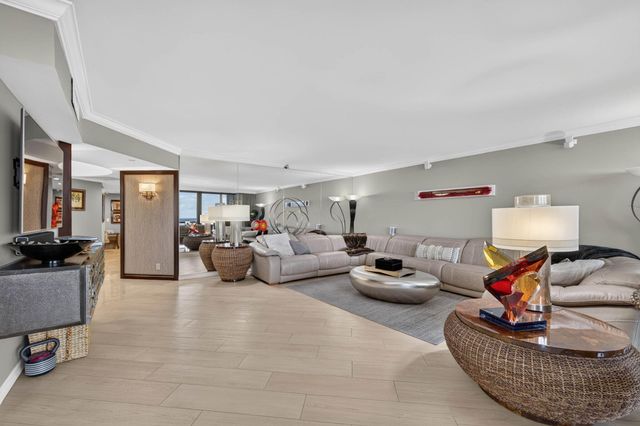 1500 S Ocean Boulevard 205, Boca Raton, FL 33432