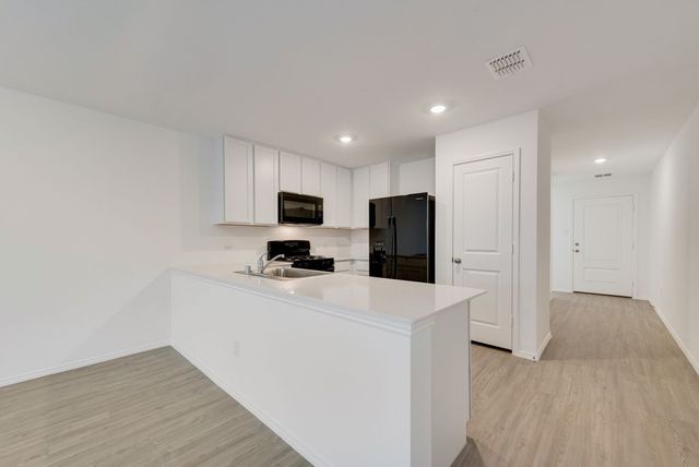 11739 Gammon Avenue, Justin, TX 76247