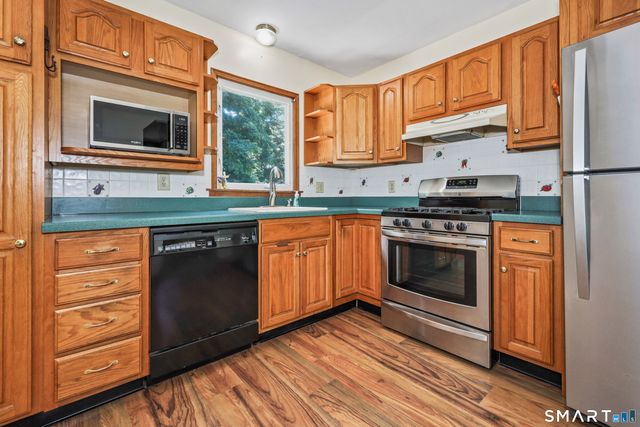 30 Adella Street, Naugatuck, CT 06770