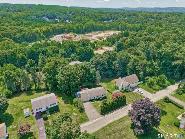 30 Adella Street, Naugatuck, CT 06770