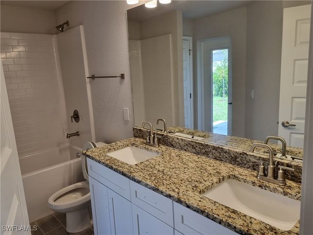 4201 Jacaranda PKWY W, Cape Coral, FL 33993