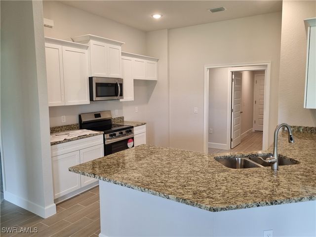 4201 Jacaranda PKWY W, Cape Coral, FL 33993