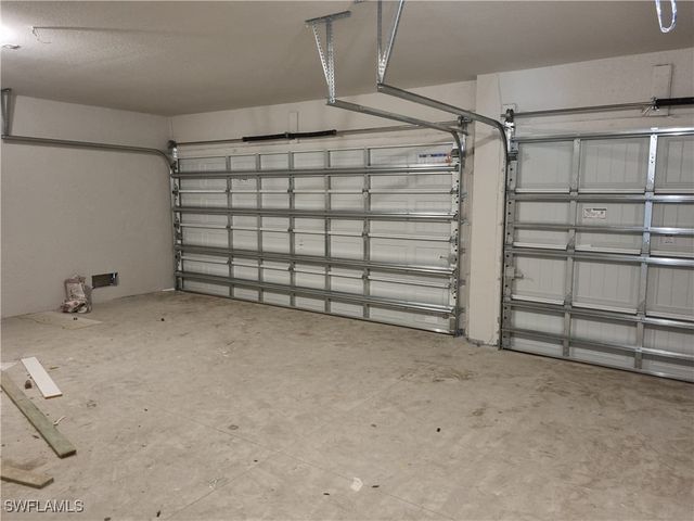 4201 Jacaranda PKWY W, Cape Coral, FL 33993