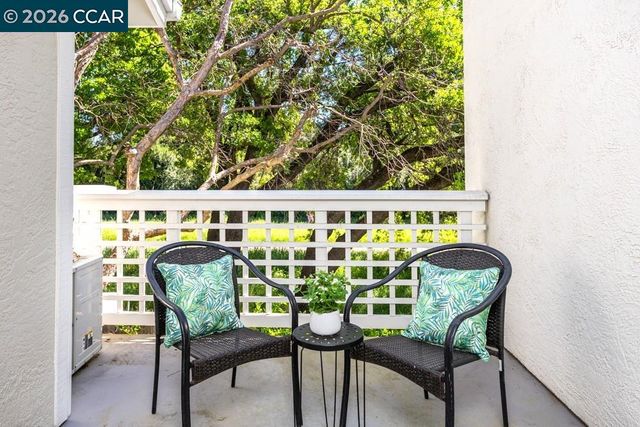 2590 Oak Rd 247, Walnut Creek, CA 94597