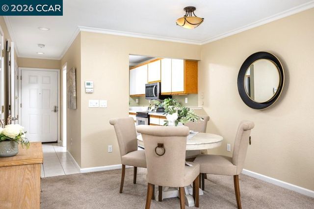 2590 Oak Rd 247, Walnut Creek, CA 94597