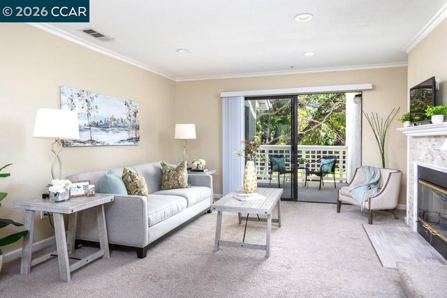 2590 Oak Rd 247, Walnut Creek, CA 94597