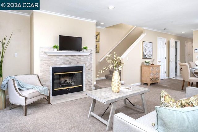 2590 Oak Rd 247, Walnut Creek, CA 94597