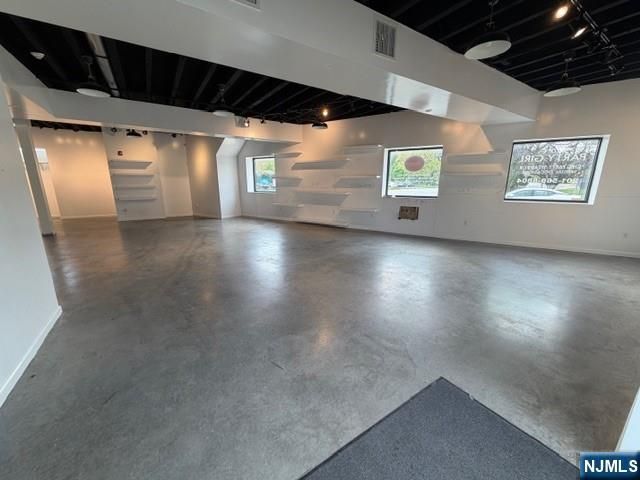 37 River Edge 1, Tenafly, NJ 07670