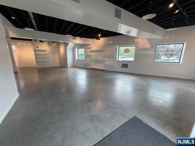 37 River Edge 1, Tenafly, NJ 07670