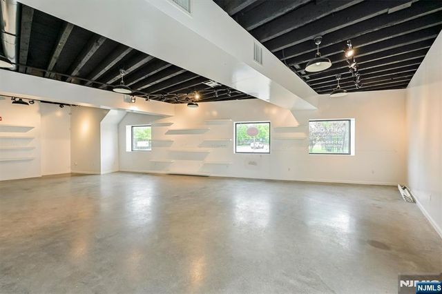 37 River Edge 1, Tenafly, NJ 07670