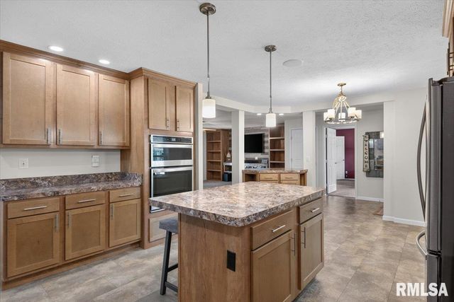 2800 Via Rosso St Unit 631, Springfield, IL 62703