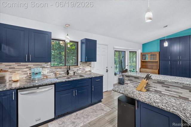4200 Stockemer, White Lake Charter Township, MI 48383