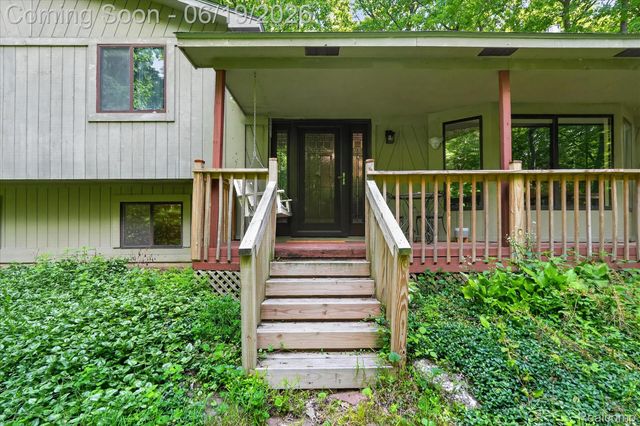 4200 Stockemer, White Lake Charter Township, MI 48383