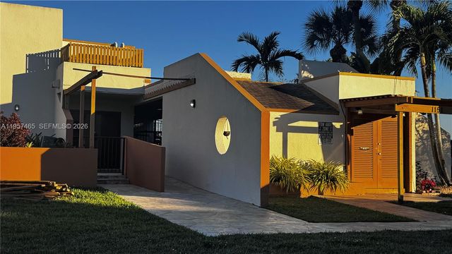 13190 SW 10th Ter, Miami, FL 33184