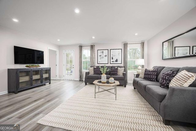 904 Inman Avenue, Hampton, GA 30228