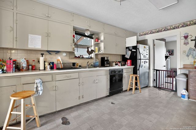 21023 Trumbo Road, San Antonio, TX 78264