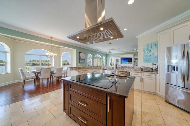 478 S HARBOR DRIVE, Indian Rocks Beach, FL 33785
