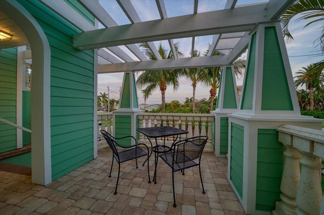 478 S HARBOR DRIVE, Indian Rocks Beach, FL 33785
