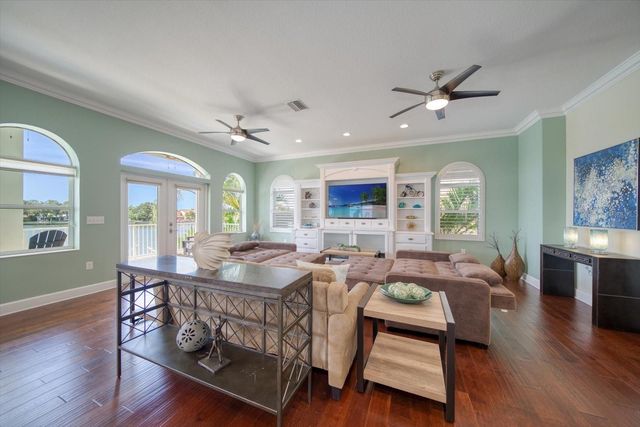 478 S HARBOR DRIVE, Indian Rocks Beach, FL 33785