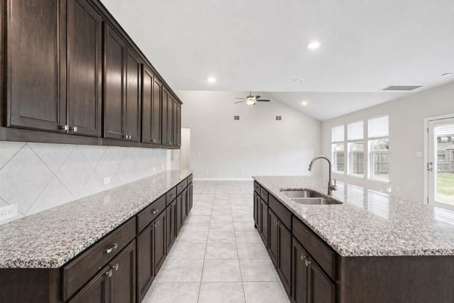 305 Painted Creek WAY, Kyle, TX 78640