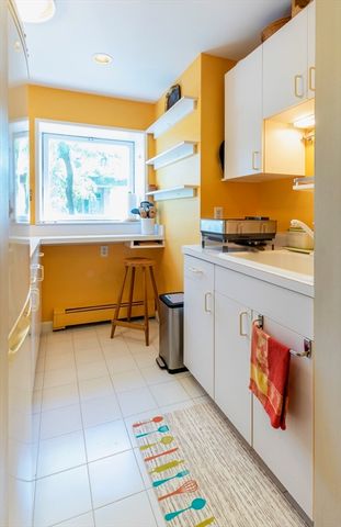 12 Inman St 33, Cambridge, MA 02139