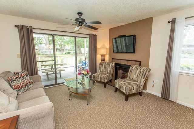 104 Westhill Cir Apt 6C, Myrtle Beach, SC 29572