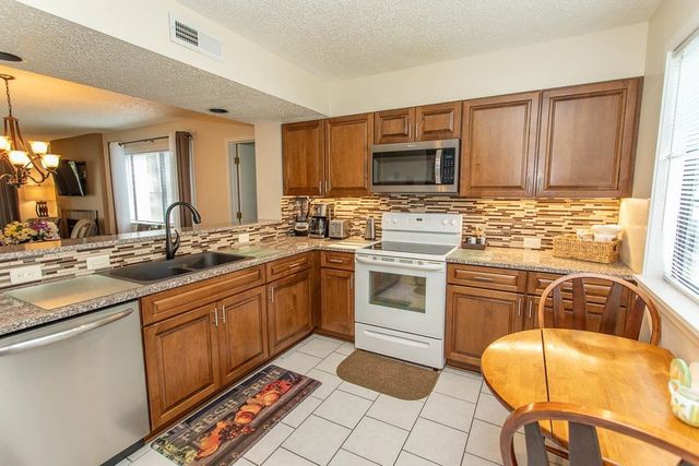 104 Westhill Cir Apt 6C, Myrtle Beach, SC 29572