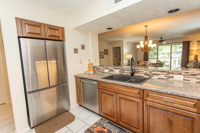 104 Westhill Cir Apt 6C, Myrtle Beach, SC 29572