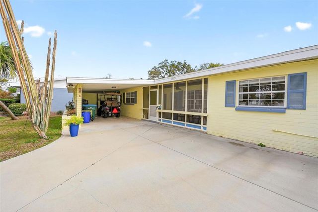 1715 ARECA WAY, Daytona Beach, FL 32117