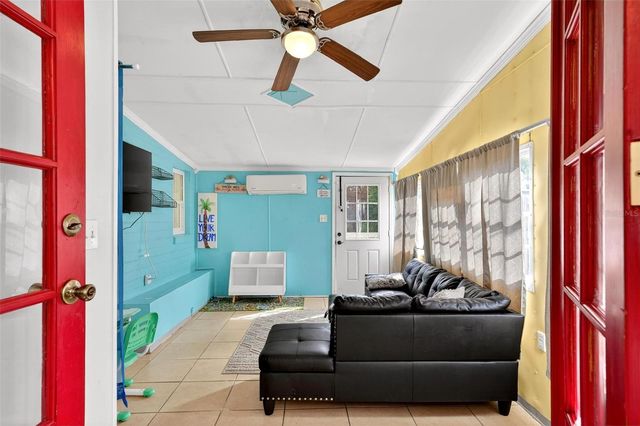 1715 ARECA WAY, Daytona Beach, FL 32117