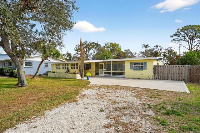 1715 ARECA WAY, Daytona Beach, FL 32117