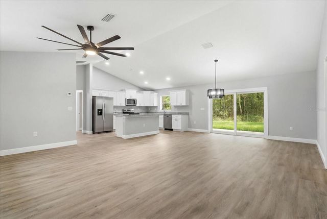 8727 N SPIKES WAY, Dunnellon, FL 34434