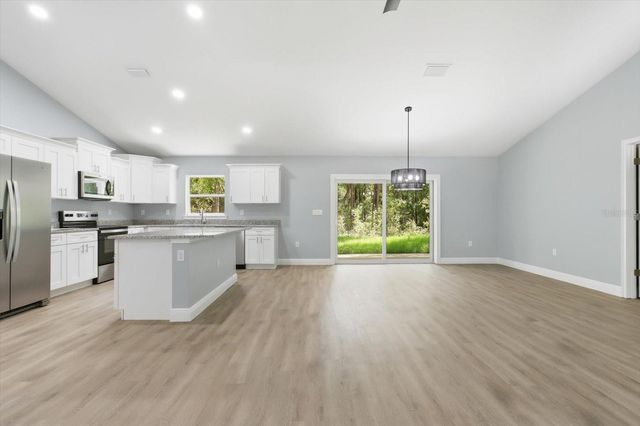 8727 N SPIKES WAY, Dunnellon, FL 34434