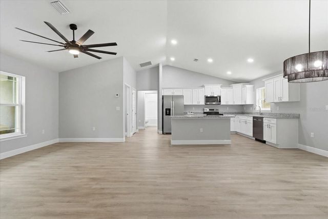 8727 N SPIKES WAY, Dunnellon, FL 34434