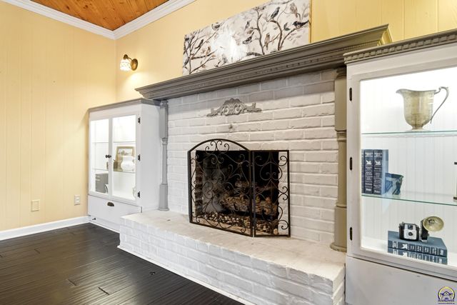 4814 SW Cochise AVE, Topeka, KS 66614