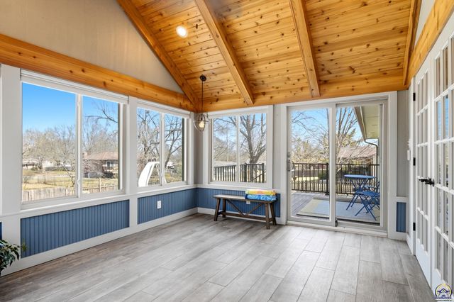 4814 SW Cochise AVE, Topeka, KS 66614