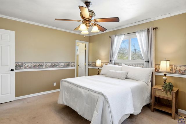 4814 SW Cochise AVE, Topeka, KS 66614