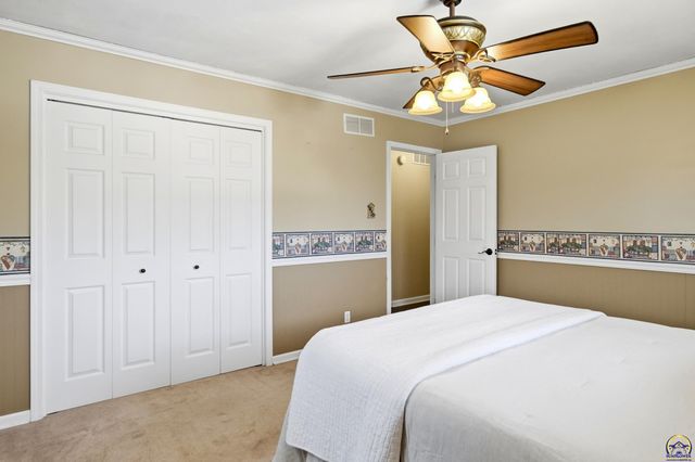 4814 SW Cochise AVE, Topeka, KS 66614