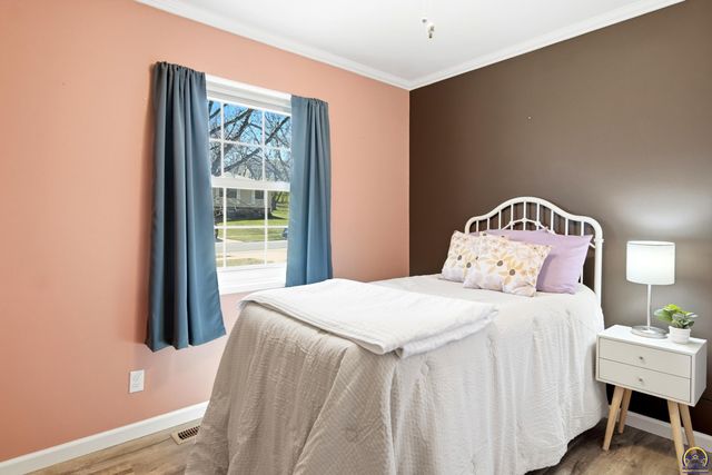 4814 SW Cochise AVE, Topeka, KS 66614