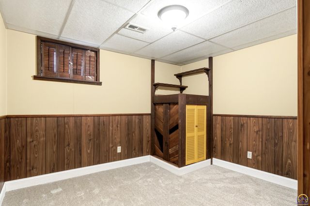 4814 SW Cochise AVE, Topeka, KS 66614