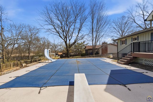 4814 SW Cochise AVE, Topeka, KS 66614