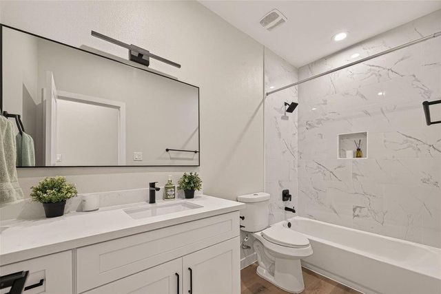 5408 Fairchild Street B, Houston, TX 77028