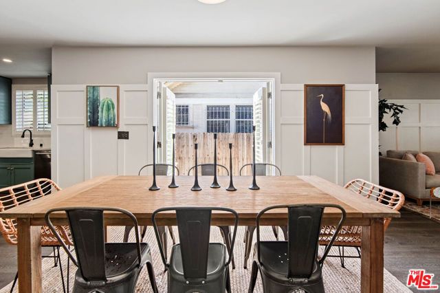 222 N St Andrews Place, Los Angeles, CA 90004